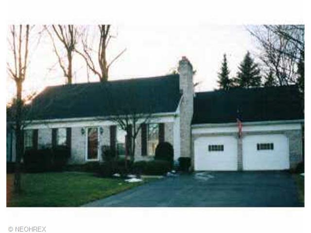 6696 Appleridge Dr, Youngstown, OH 44512 photo 1