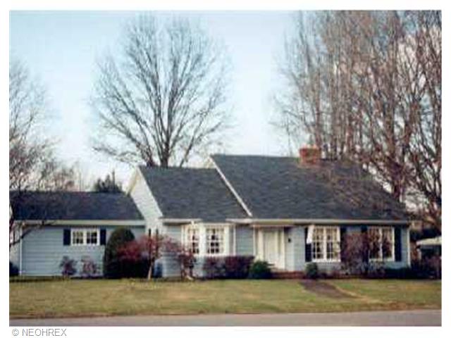 505 15th St, Dover, OH 44622 photo 1