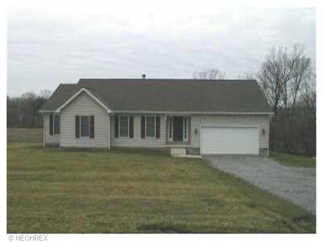 2050 S Range E, New Springfield, OH 44443 photo 1