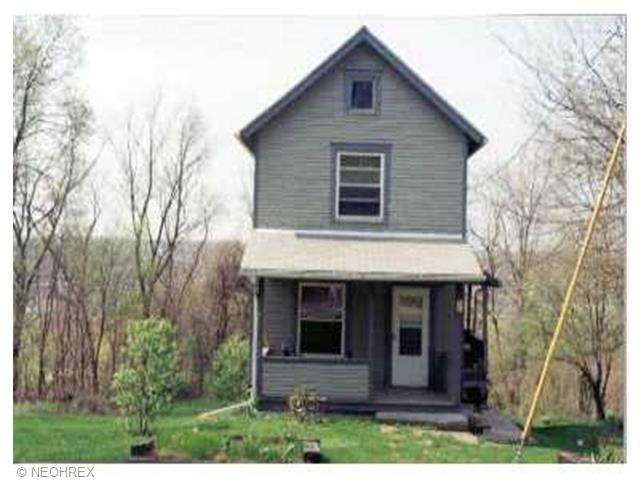 54 Herman St, Struthers, OH 44471 photo 1