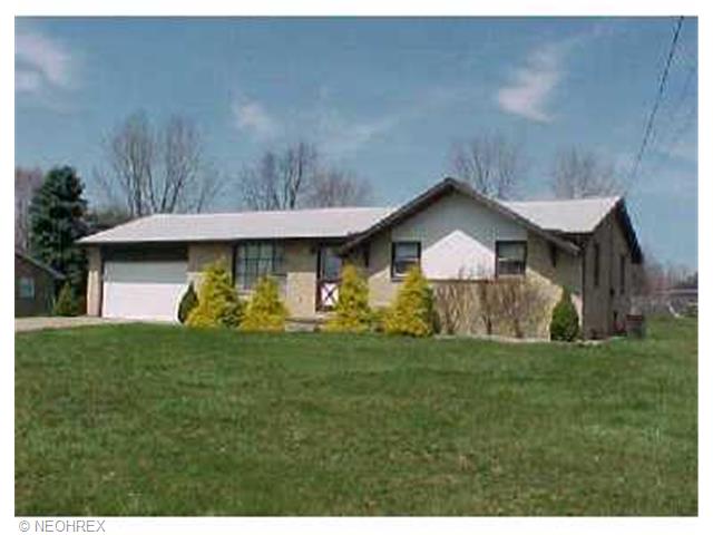 3369 Forestview St, Canton, OH 44721 photo 1