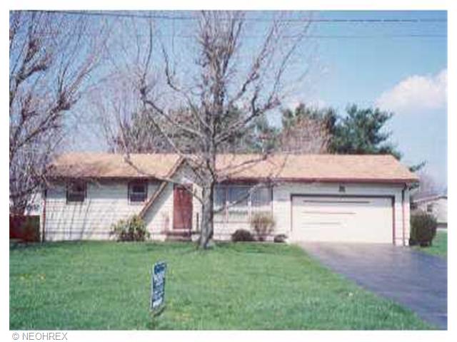 22648 Circle Dr, Minerva, OH 44657 photo 1