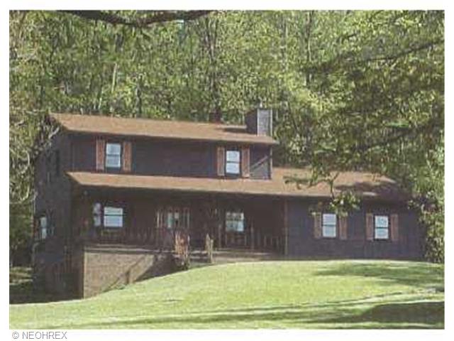 321 E Ohio Ave, Dover, OH 44622 photo 1