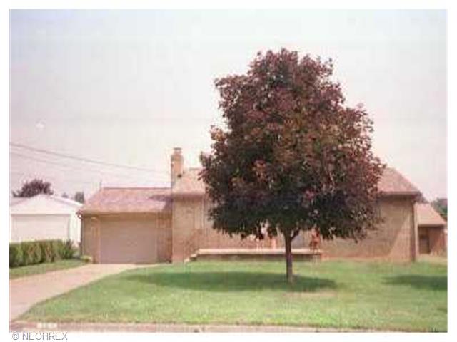 397 Brandon Ave, Struthers, OH 44471 photo 1