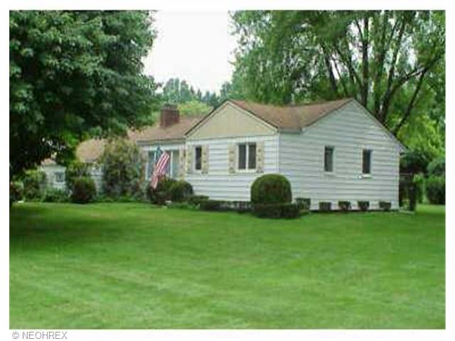 642 E Warner Rd E, Akron, OH 44319 photo 1