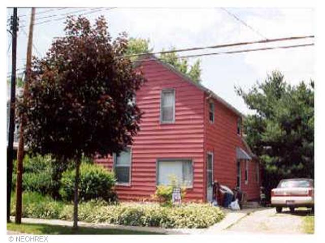 304 Barder Ave, Akron, OH 44305 photo 1