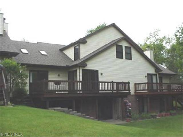 700 Hampton Cir #3, Aurora, OH 44202 photo 1
