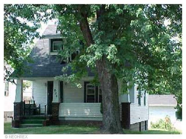 636 Mohawk Ave, Akron, OH 44305 photo 1