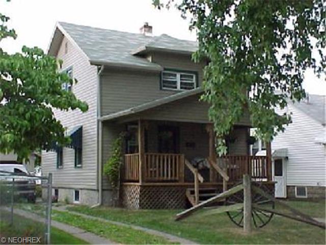 908 Cassingham Ave, Coshocton, OH 43812 photo 1
