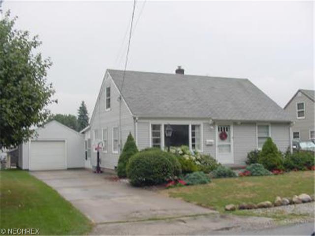 2916 NW Joseph Pl, Canton, OH 44708 photo 1