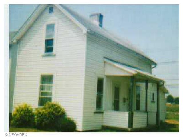 673 John, Coshocton, OH 43812 photo 1