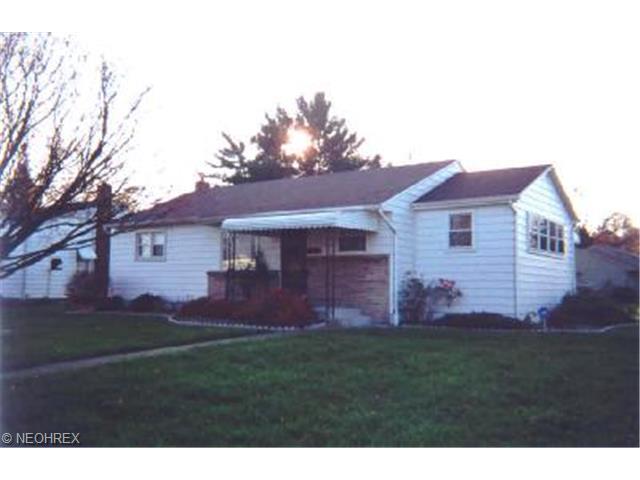 993 Fifth, Struthers, OH 44471 photo 1