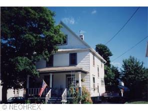 35 Penfield Ave, Akron, OH 44310 photo 1