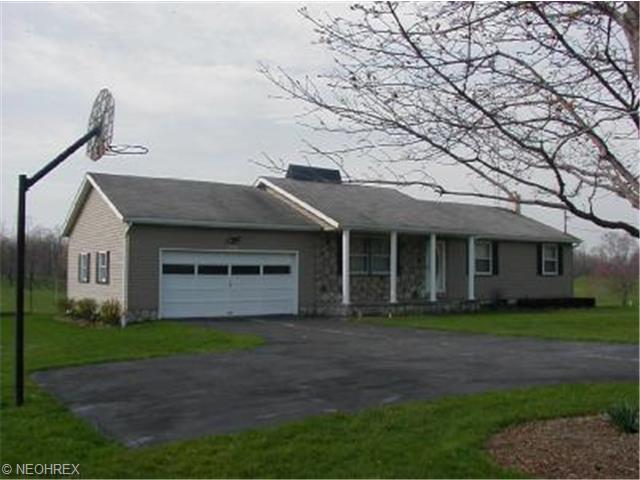 16137 Pine Lake Rd, Beloit, OH 44609 photo 1