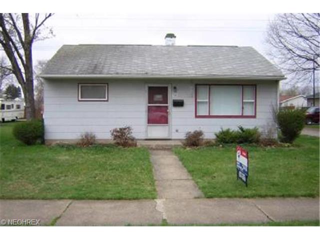 1518 Chestnut St, Dover, OH 44622 photo 1