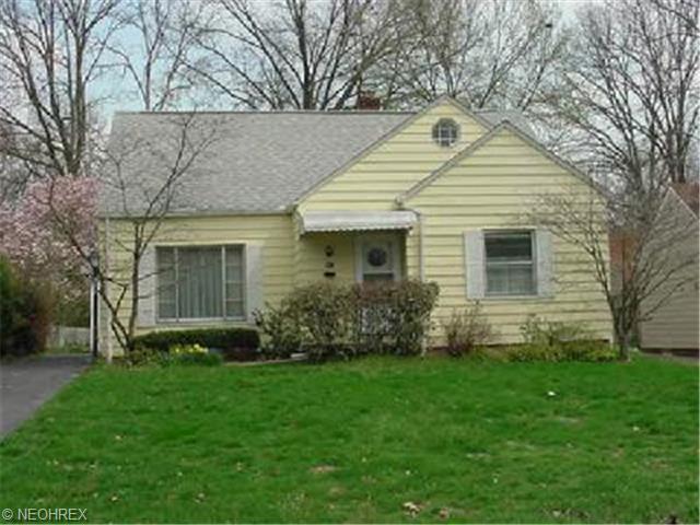 447 Molane Ave, Akron, OH 44313 photo 1