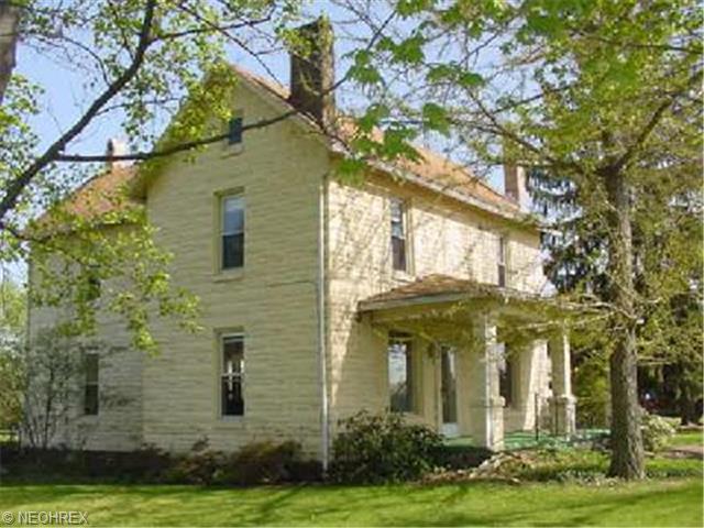 90 Broad St, Coshocton, OH 43812 photo 1