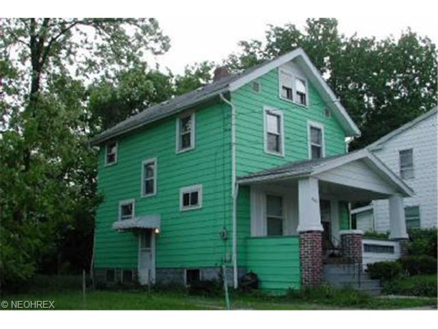 451 Willow St, Akron, OH 44307 photo 1