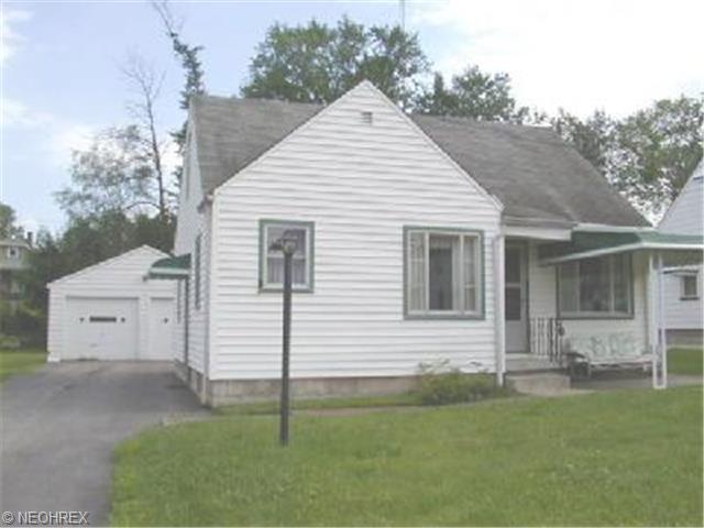 438 Elm St, Struthers, OH 44471 photo 1