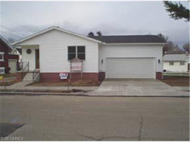 231 8th St, Dover, OH 44622 photo 1