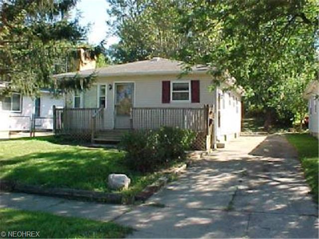 565 Baldwin Rd, Akron, OH 44312 photo 1