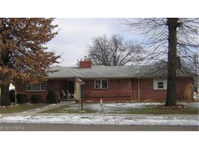 1121 Oak St, Dover, OH 44622 photo 1