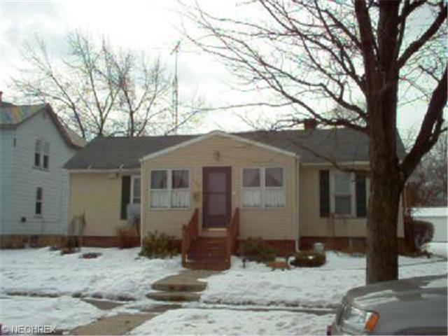 186 E Virginia Ave, Sebring, OH 44672 photo 1