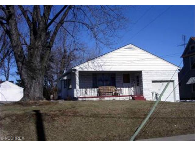 407 Maple, North Canton, OH 44720 photo 1