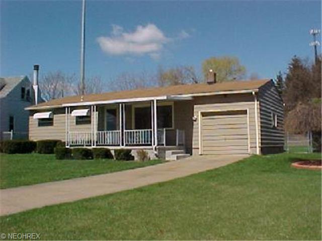 569 Judith Ln, Struthers, OH 44471 photo 1