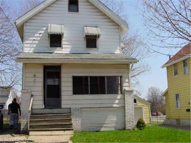 927 Beardsley St, Akron, OH 44311 photo 1