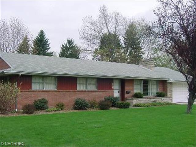 2411 Ridgedale, Canton, OH 44708 photo 1