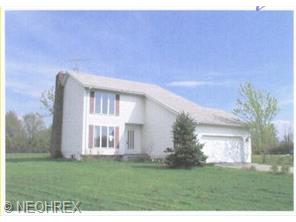 8545 Willow Ln, Chardon, OH 44024 photo 1