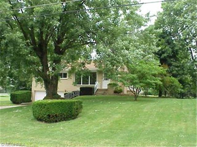3773 Rolling Ridge Rd, Canton, OH 44721 photo 1