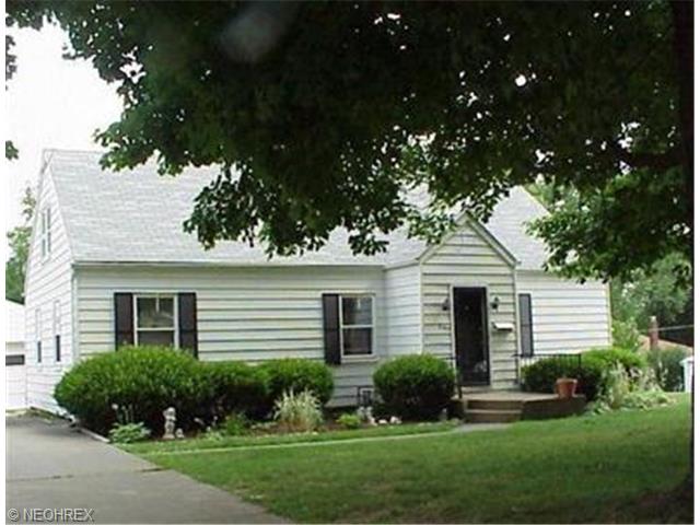 2393 Congo St, Akron, OH 44305 photo 1