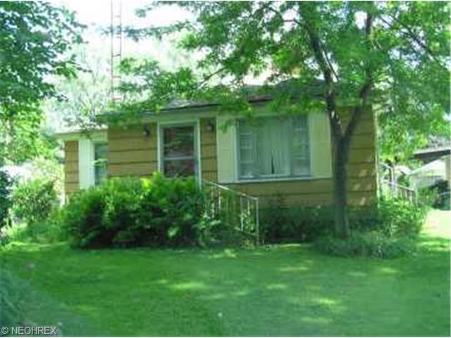 27195 Orange St, Beloit, OH 44609 photo 1
