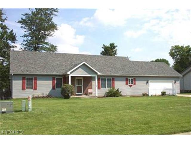 121 Forest Creek Dr, Struthers, OH 44471 photo 1
