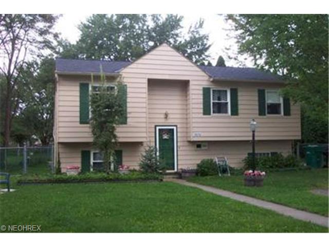 9074 Wilverne Dr, Windham, OH 44288 photo 1