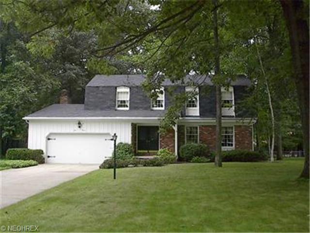 820 Squirrel Hill Dr, Youngstown, OH 44512 photo 1