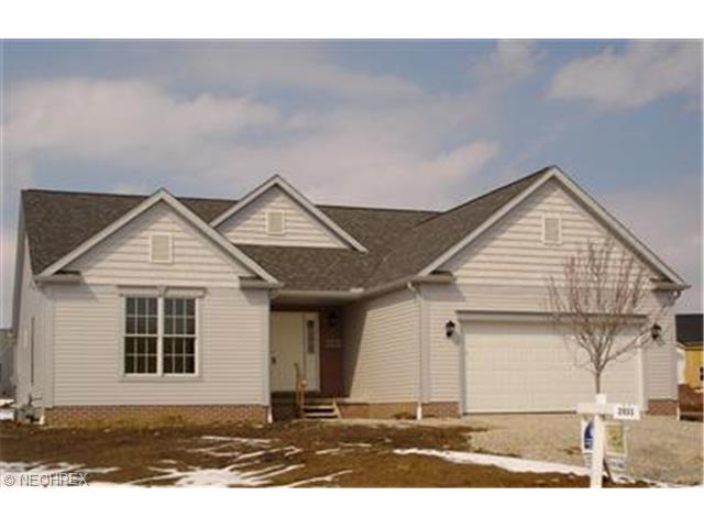 2033 Summerchase Rd, Canton, OH 44721 photo 1