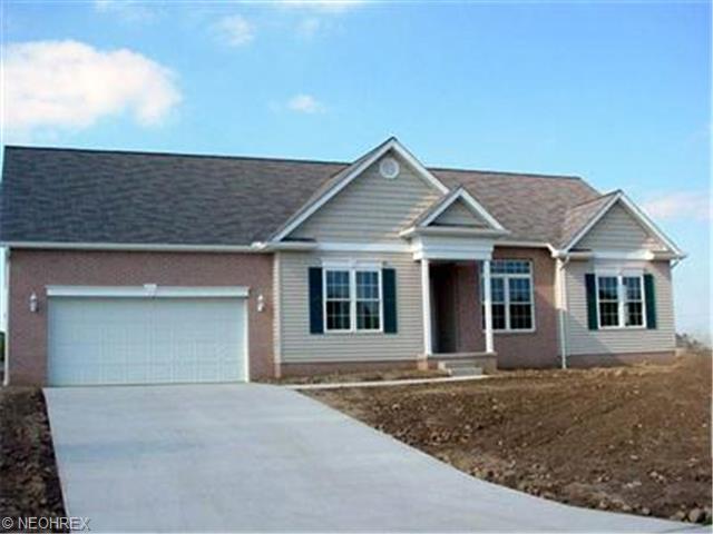 1989 Summerchase Rd, Canton, OH 44721 photo 1