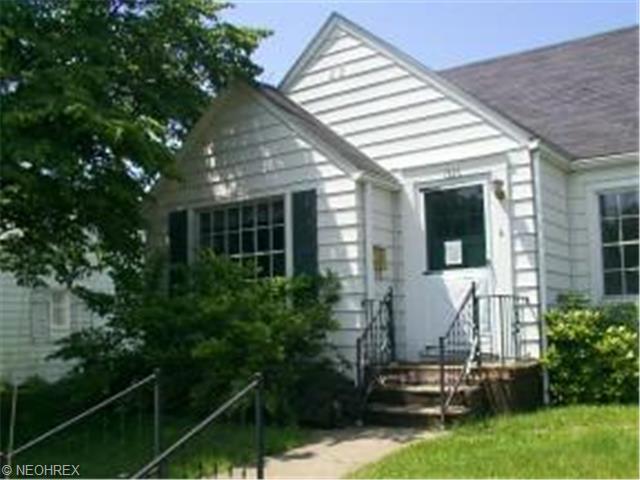 1326 Chestnut St, Dover, OH 44622 photo 1