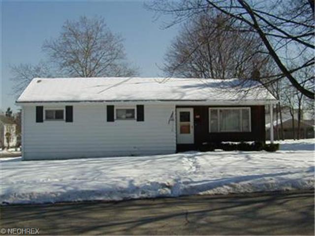 478 Eighth St, Struthers, OH 44471 photo 1
