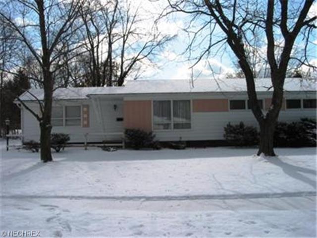 717 Plainfield Rd, Akron, OH 44312 photo 1