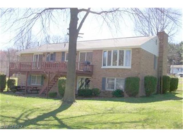 408 E Mohawk Dr, Malvern, OH 44644 photo 1