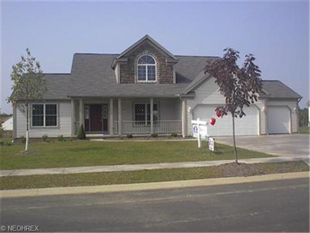 2844 Forestview St, Canton, OH 44721 photo 1
