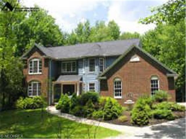 736 Deep Woods Dr, Aurora, OH 44202 photo 1