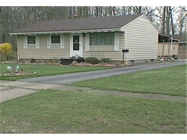 1324 Difford Dr, Niles, OH 44446 photo 1