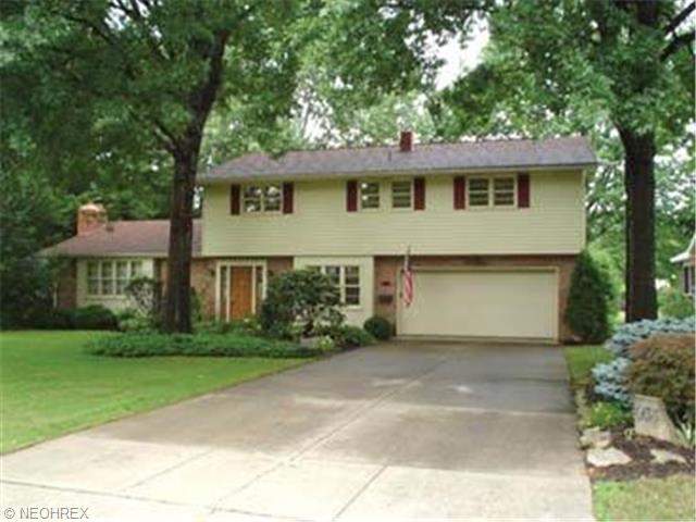 935 E 3rd St, Dover, OH 44622 photo 1
