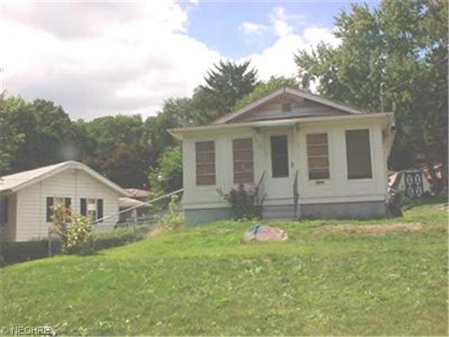 218 E Park Blvd, Akron, OH 44305 photo 1