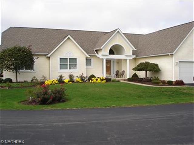 404 Idlebrook, Wadsworth, OH 44281 photo 1